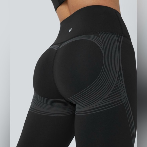 SoCinched High Waisted Butt Lifting Tummy Control Shaping Quick Dry Leggings M - Picture 4 of 6